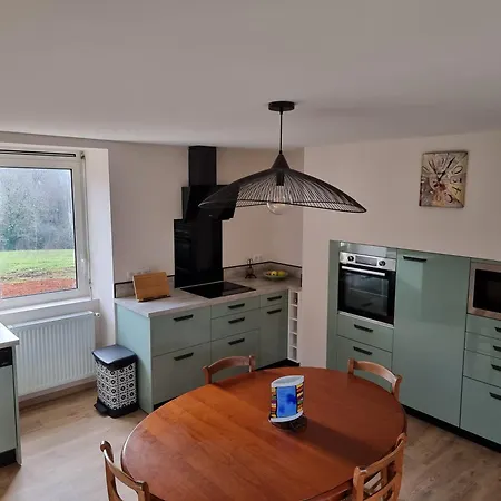 Holiday home Sarazac *