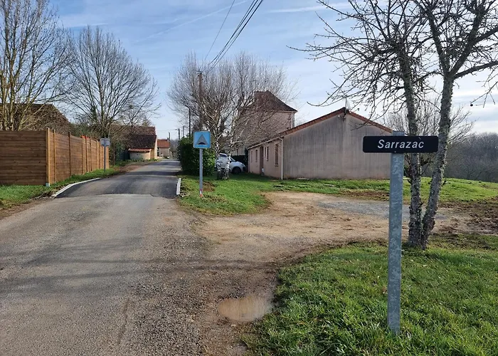 Sarazac Dom wakacyjny *